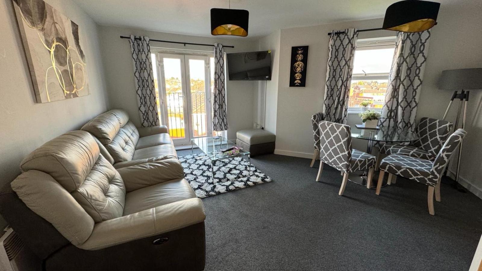 Spacious 1 Bedroom Apartment In Wigan Shevington Buitenkant foto